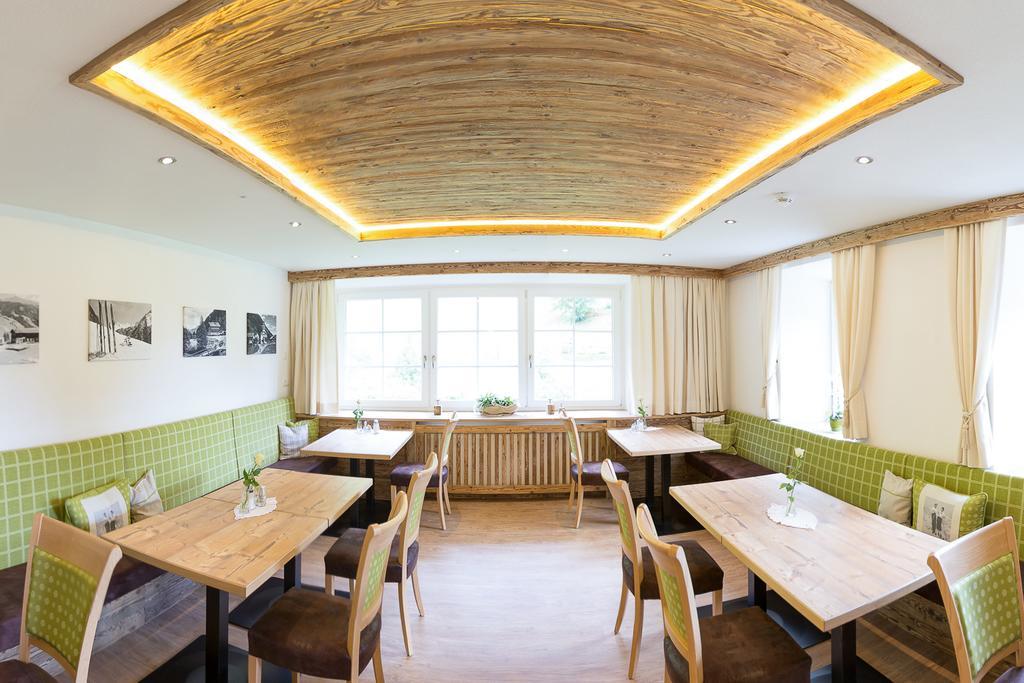 Hotel Garni Gruenmoos Sankt Jakob in Defereggen Ngoại thất bức ảnh