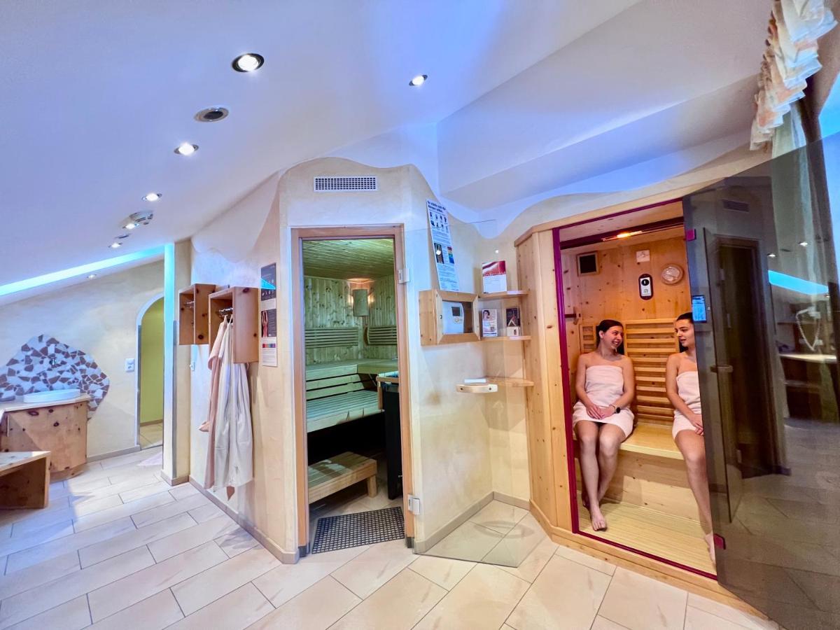 Hotel Garni Gruenmoos Sankt Jakob in Defereggen Ngoại thất bức ảnh