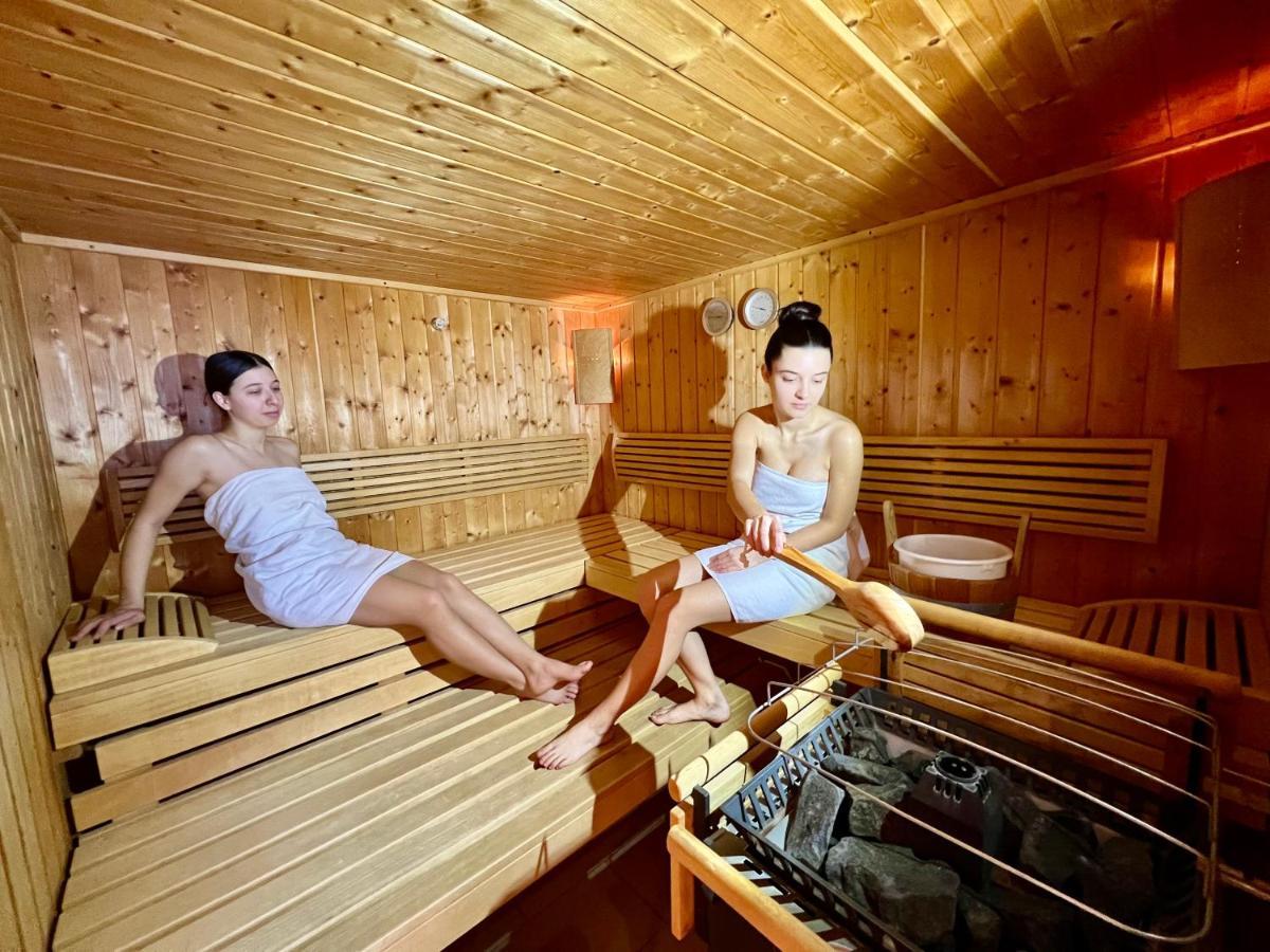 Hotel Garni Gruenmoos Sankt Jakob in Defereggen Ngoại thất bức ảnh